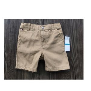 TOMMY HILFIGER BABY KHAKI SHORTS SIZE 24 MONTHS